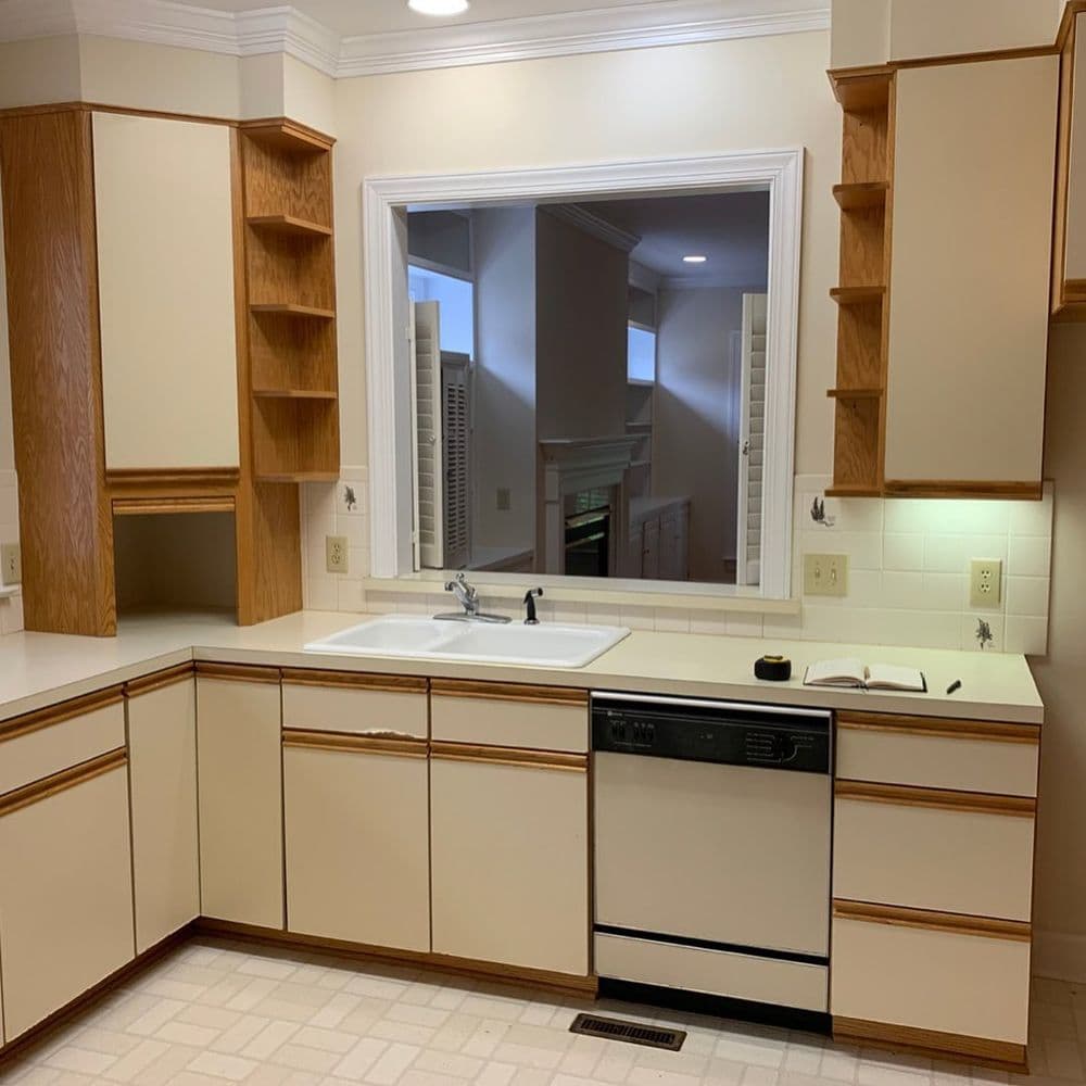 Gallery photos for Dramatic Kitchen Renovation in Clemmons NC: Image #3